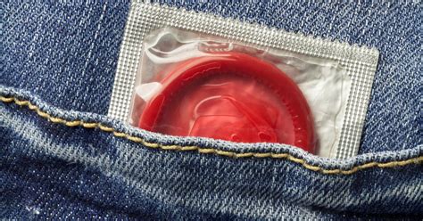 Fafanje brez kondoma za doplačilo Spremstvo Yengema